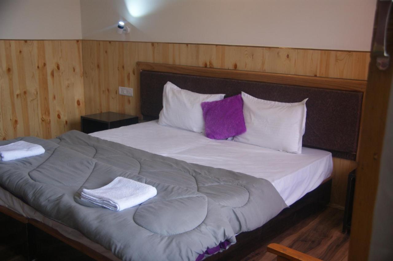 Chandan Guest House Leh Bagian luar foto
