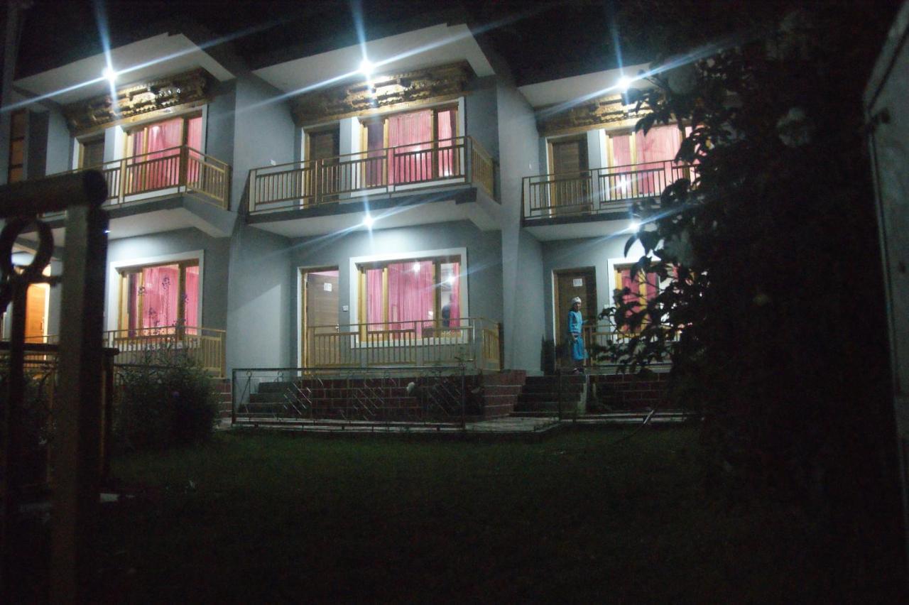 Chandan Guest House Leh Bagian luar foto