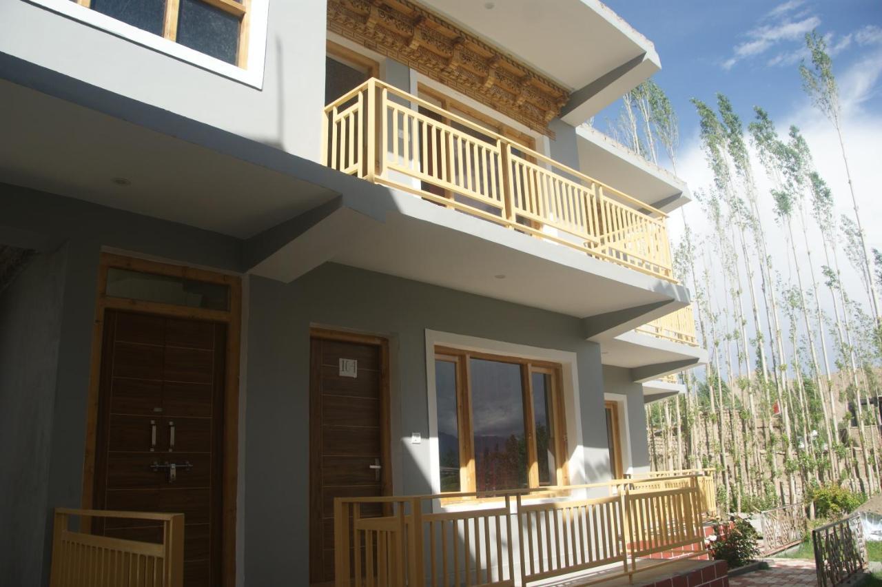 Chandan Guest House Leh Bagian luar foto