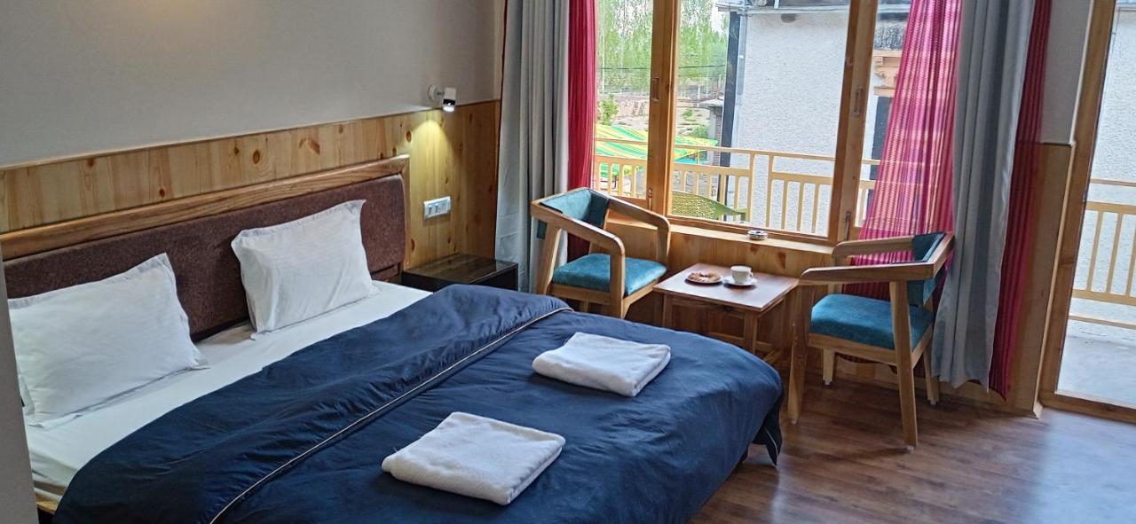 Chandan Guest House Leh Bagian luar foto