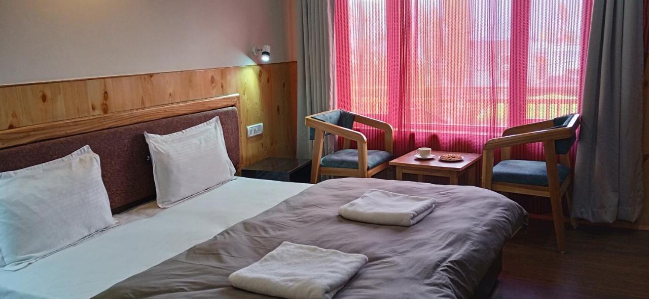 Chandan Guest House Leh Bagian luar foto